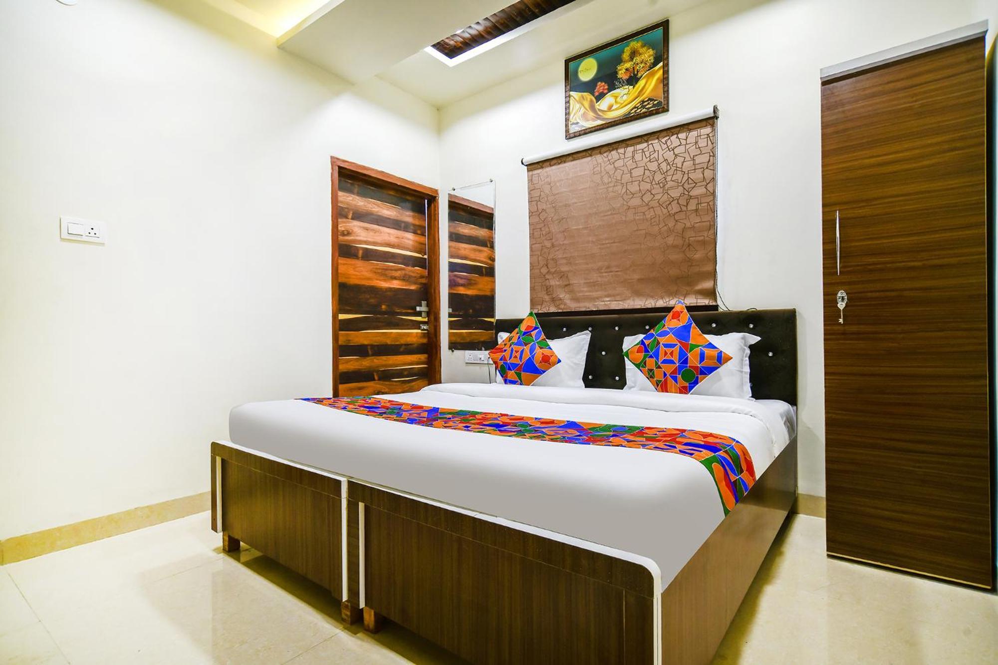 Fabhotel Crown Park Индаур Экстерьер фото