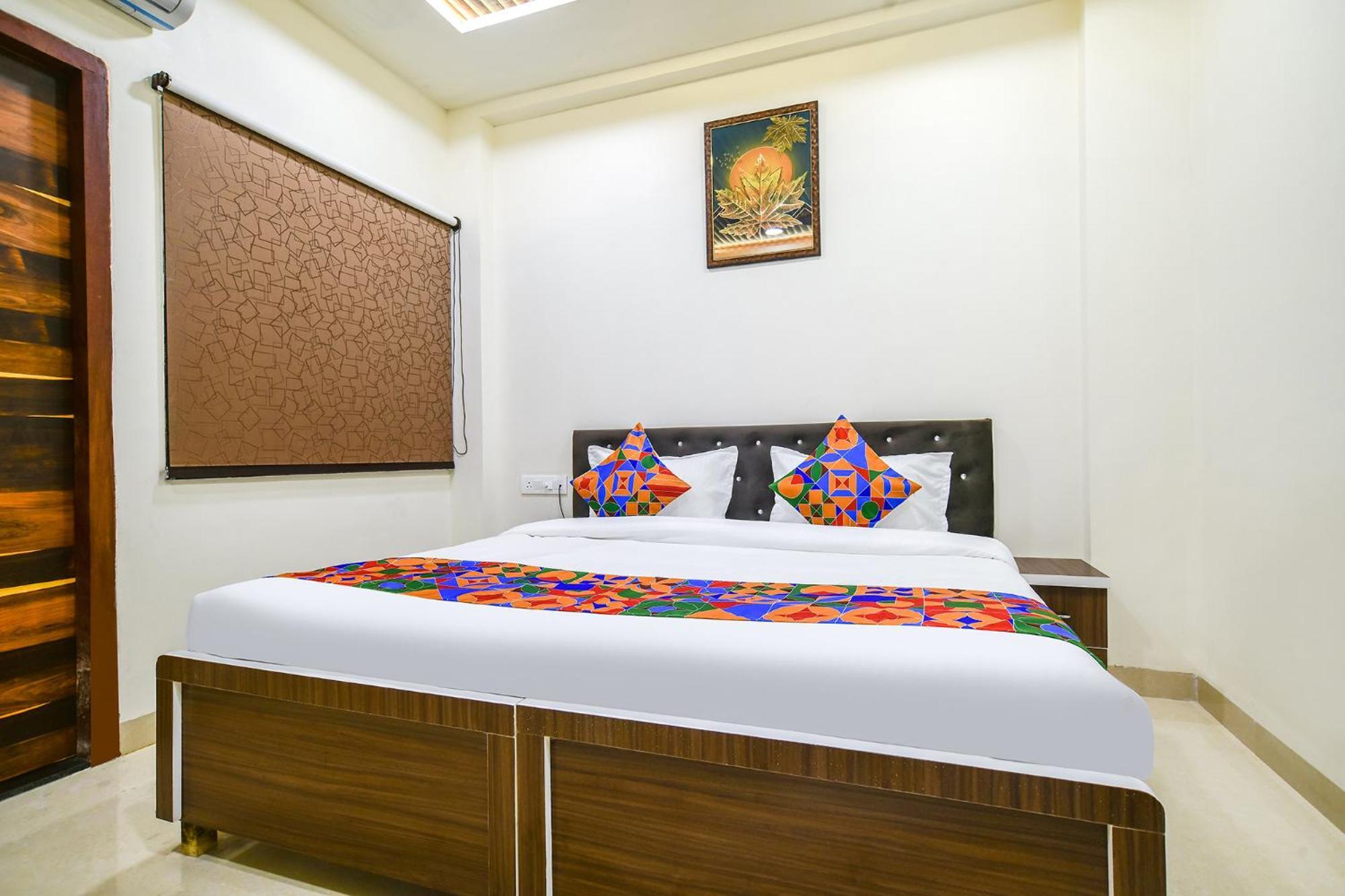 Fabhotel Crown Park Индаур Экстерьер фото