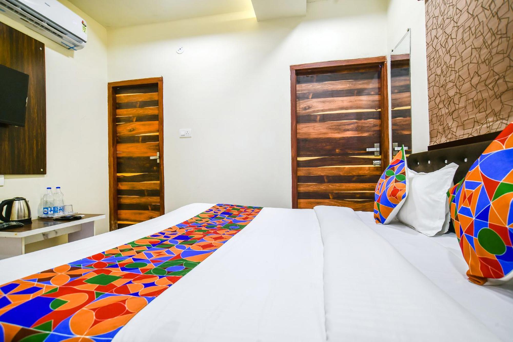 Fabhotel Crown Park Индаур Экстерьер фото