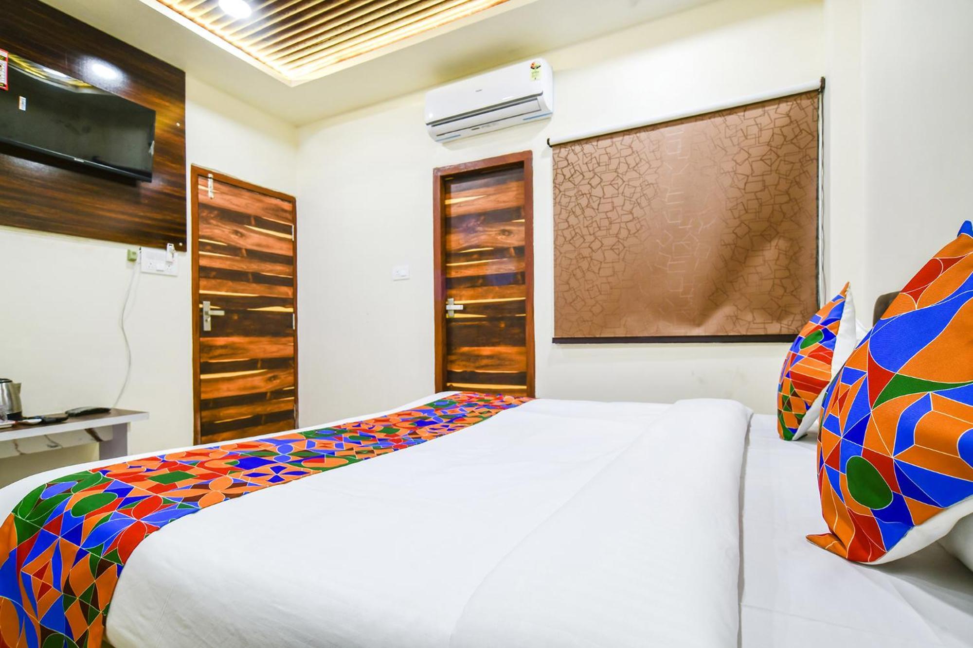 Fabhotel Crown Park Индаур Экстерьер фото
